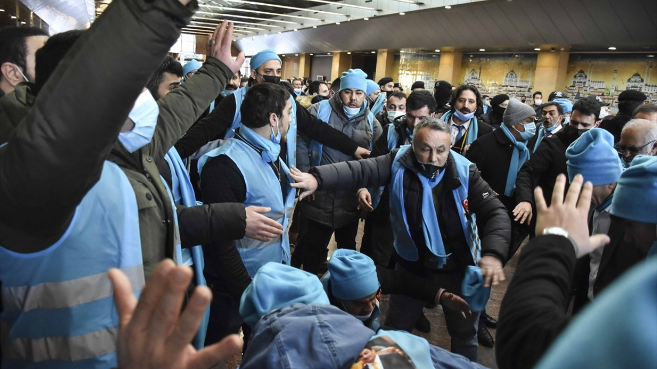 İstanbul Taksiciler Esnafı Odası seçimlerinde arbede yaşandı